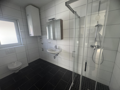 8200 Albersdorf 98a/17