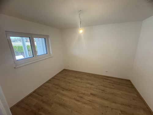 8200 Albersdorf 230a/5