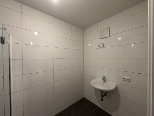 8200 Albersdorf 230a/4